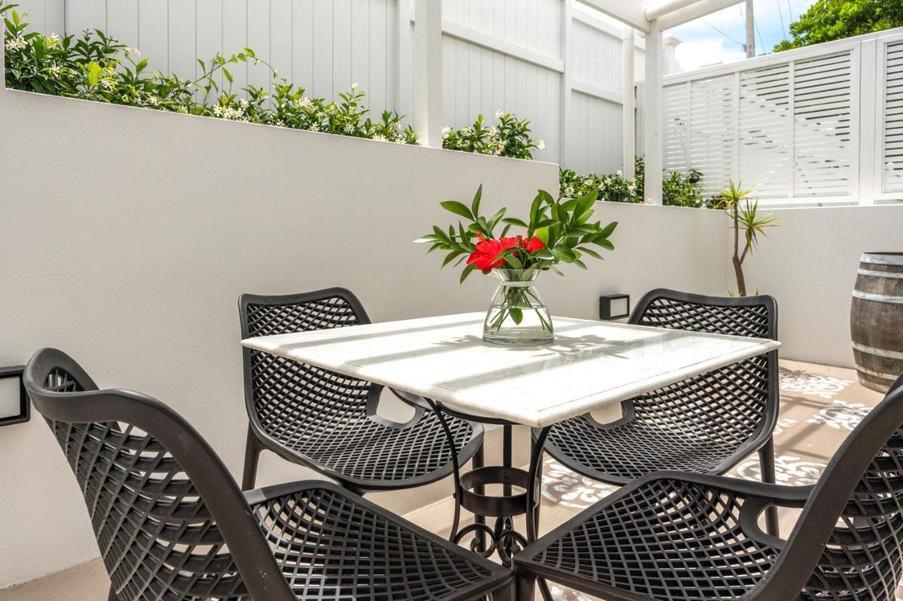 Hotel Hampton Court Oneroa Exterior foto